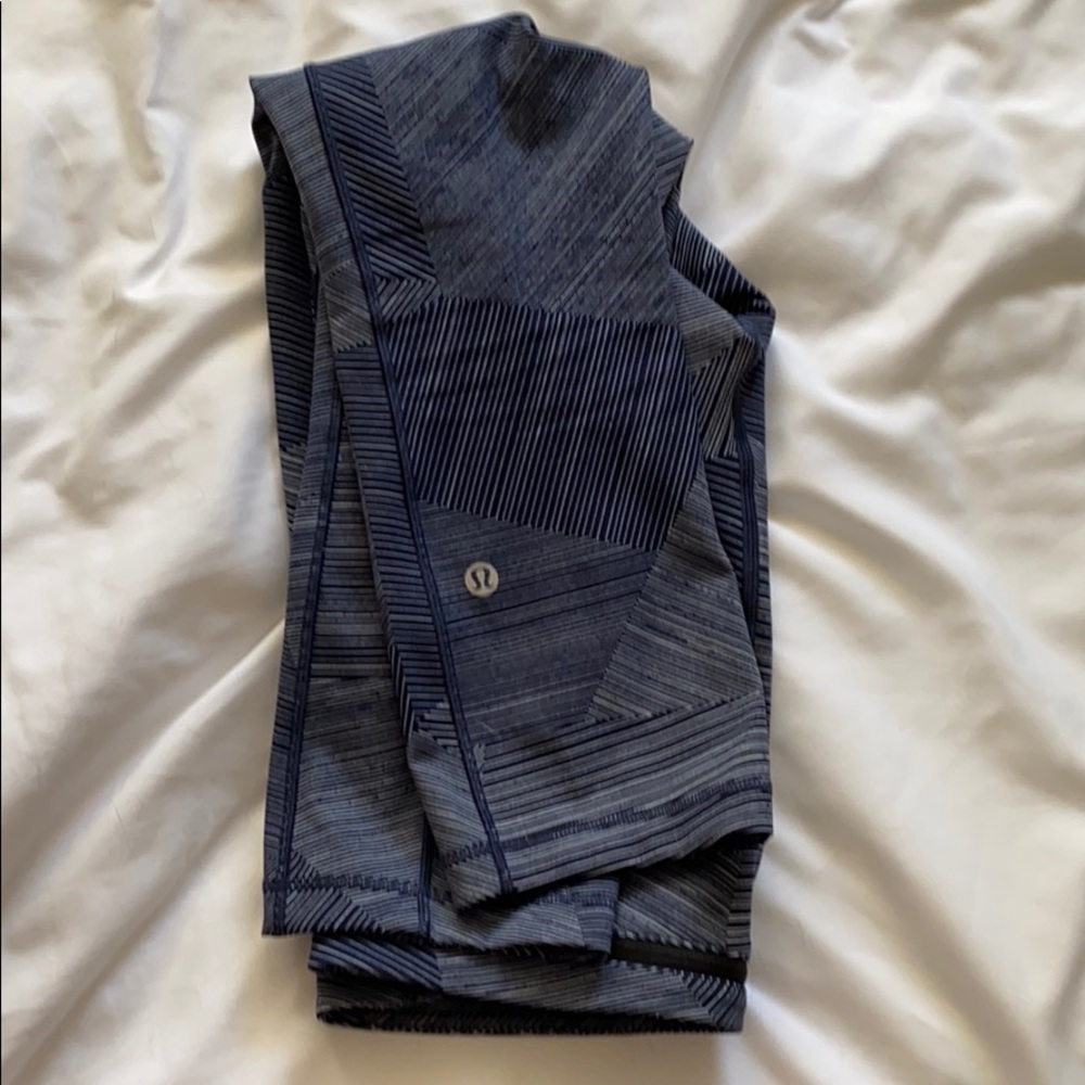 Lululemon Fast & Free 23 in crop RARE pattern